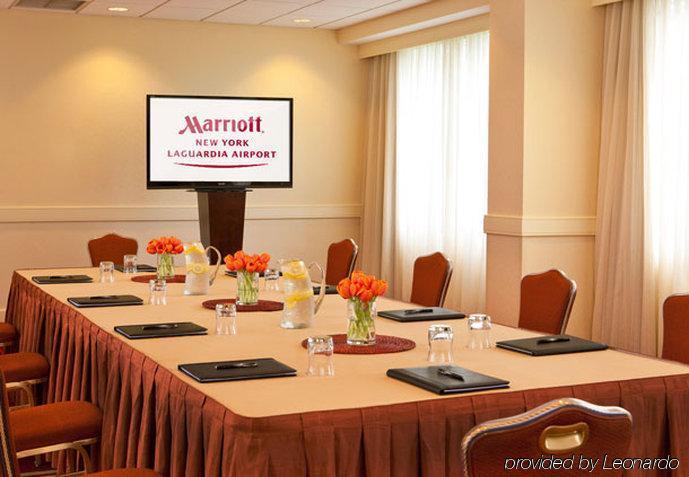 New York Laguardia Airport Marriott Hotel Business photo